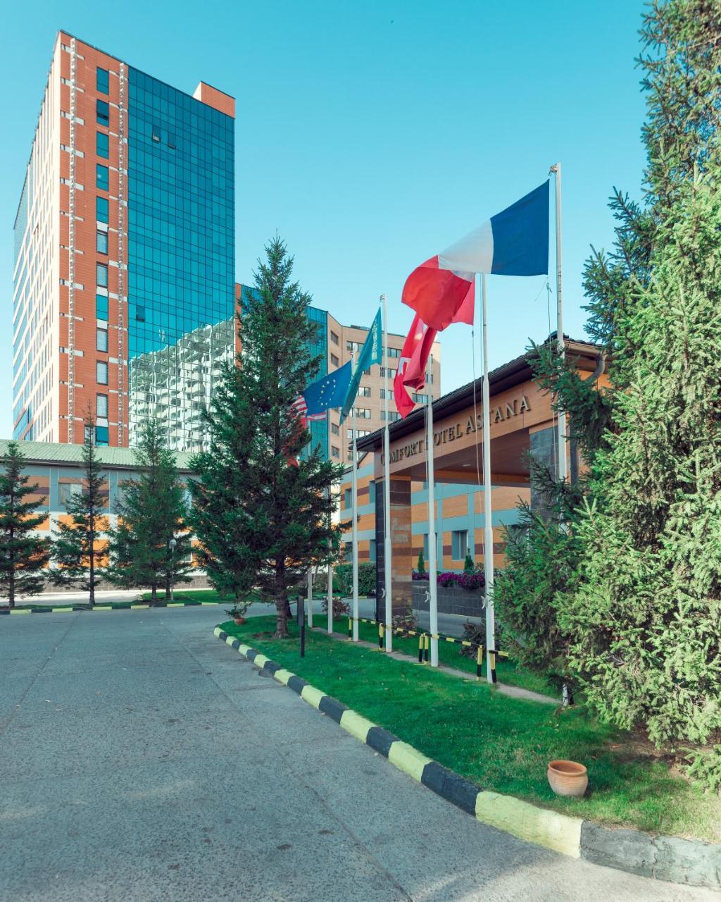 Comfort Hotel Astana Exterior foto